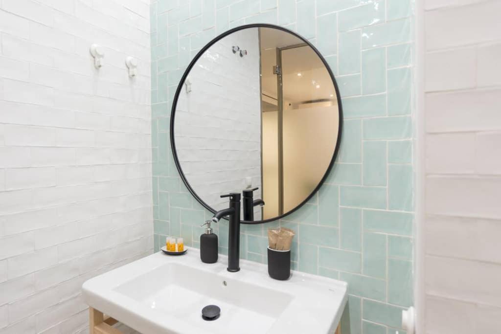 Tgh/ Malaga Center Urban Style Apartment Luaran gambar
