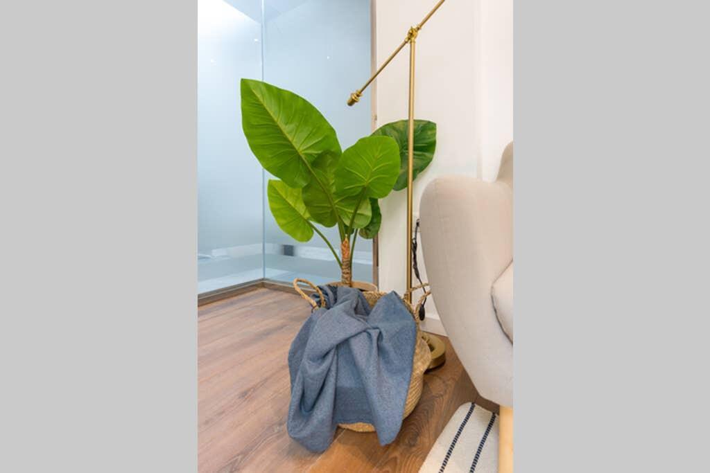 Tgh/ Malaga Center Urban Style Apartment Luaran gambar